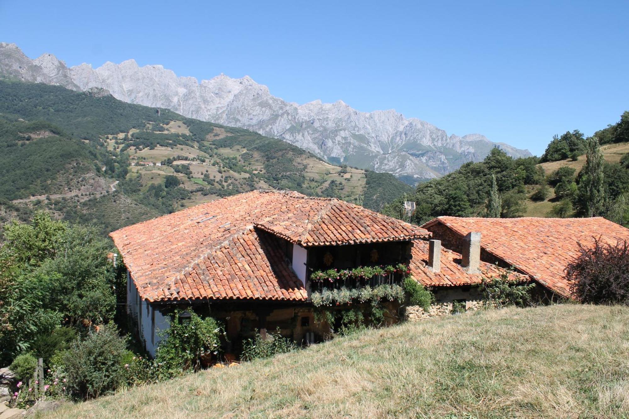 Maison d'hôtes Casona De Trevino à Cosgaya Extérieur photo