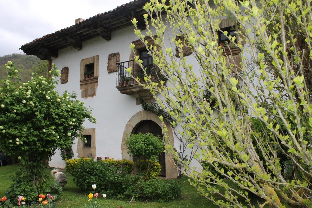 Maison d'hôtes Casona De Trevino à Cosgaya Extérieur photo